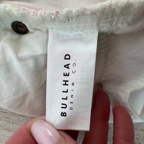 BULLHEAD Y2K High Rise White Floral Denim Mom Shorts Sz 3 - Picture 4 of 8